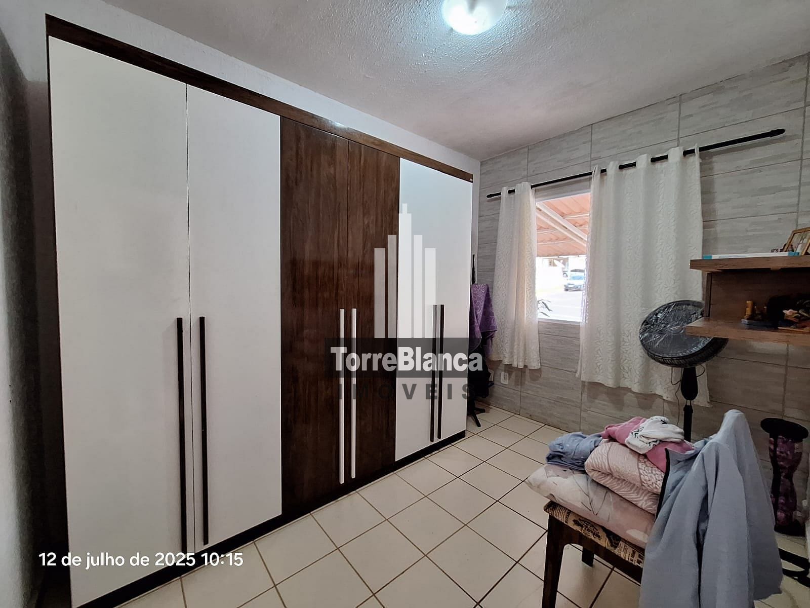 Casa à venda com 3 quartos, 70m² - Foto 9