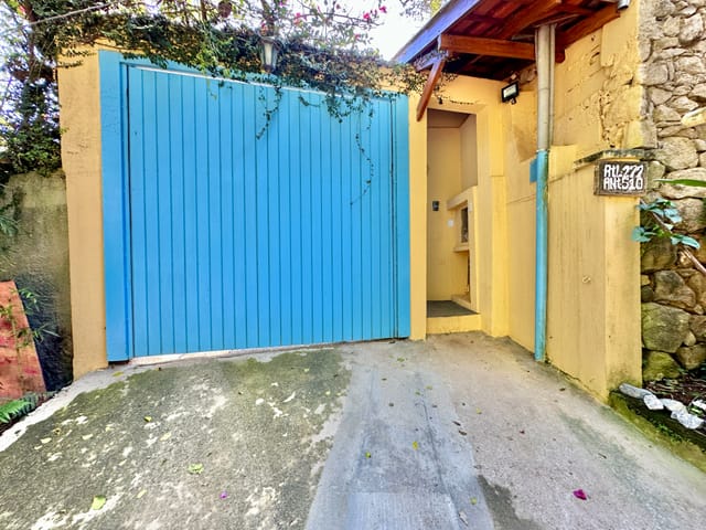 Casa com 1360m² 5 quartos e 5 banheiros, à venda, no bairro Jardim Colibri em Embu das Artes