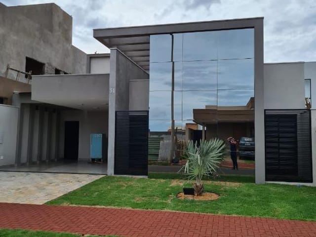Foto do Casa - Casa com 3 dormitórios à venda, 187 m² por R$ 1.100.000,00 - Estância dos Ipês - Uberaba/MG | ZUCATO IMOBILIARIA LTDA