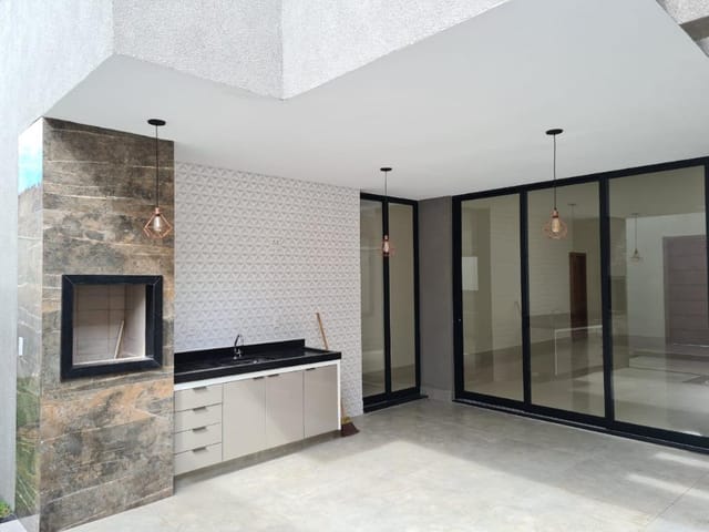 Foto do Casa - Casa com 3 dormitórios à venda, 187 m² por R$ 1.100.000,00 - Estância dos Ipês - Uberaba/MG | ZUCATO IMOBILIARIA LTDA