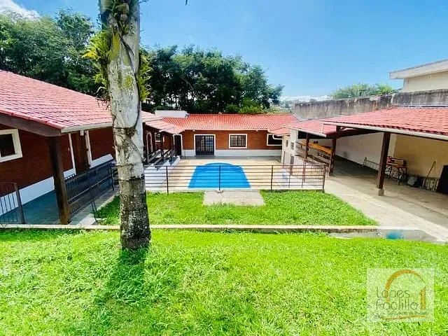 Casa com 800m² 3 quartos e 5 banheiros, à venda, no bairro Jardim Residencial Santa Luiza em Atibaia