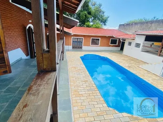 Casa com 800m² 3 quartos e 5 banheiros, à venda, no bairro Jardim Residencial Santa Luiza em Atibaia