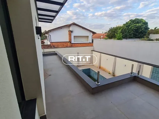 Casa com 721m² 4 quartos e 6 banheiros, à venda, no bairro Dois Córregos em Valinhos