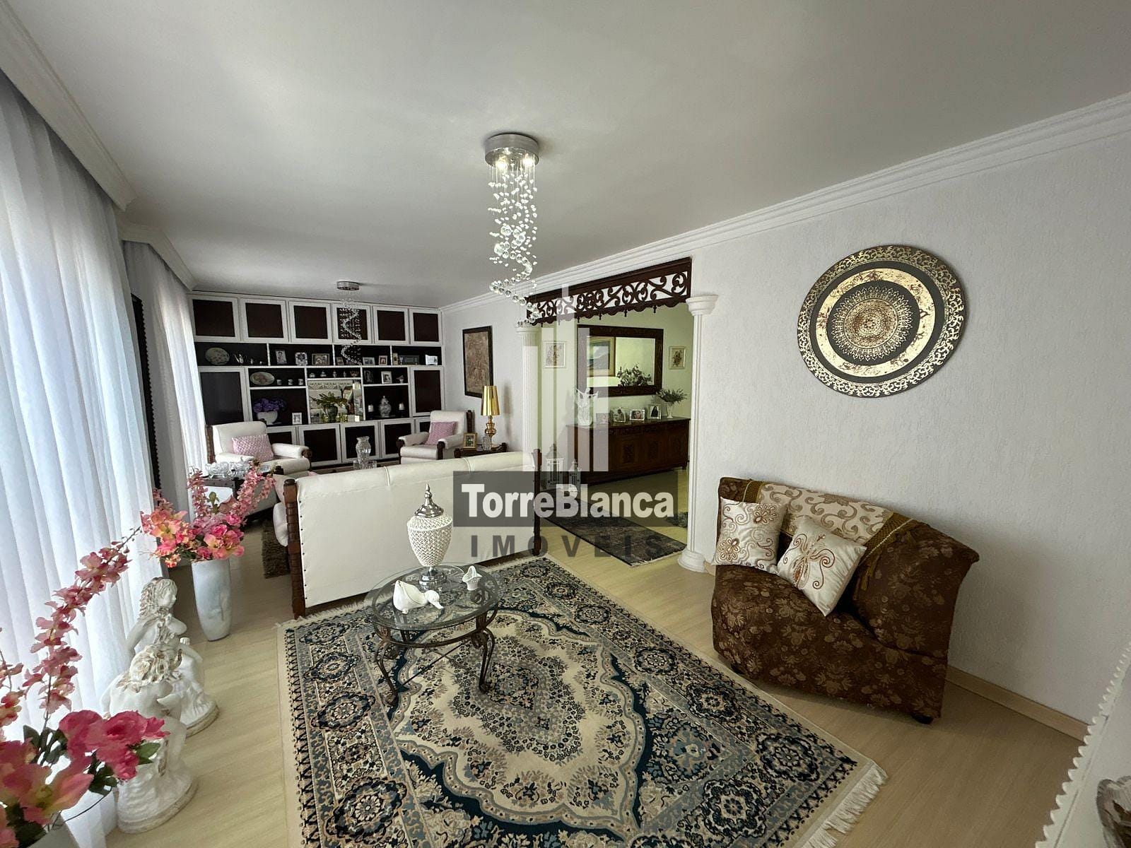 Casa à venda com 3 quartos, 168m² - Foto 3