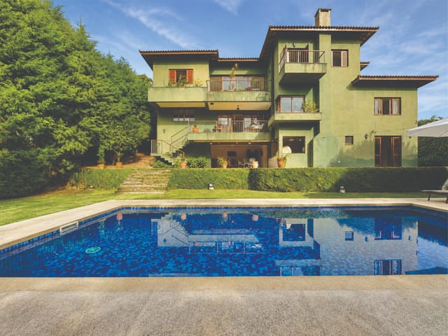 Casa com 1001m² 4 quartos e 6 banheiros, à venda, no bairro Residencial Euroville em Carapicuíba