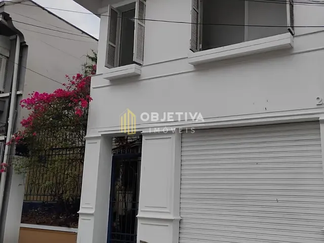 Casa para alugar, no bairro Auxiliadora em Porto Alegre