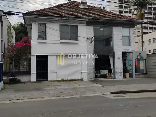 Casa para alugar, no bairro Auxiliadora em Porto Alegre