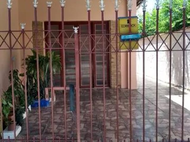 Casa 2 quartos e 1 banheiro, à venda, no bairro Aterrado em Tremembé