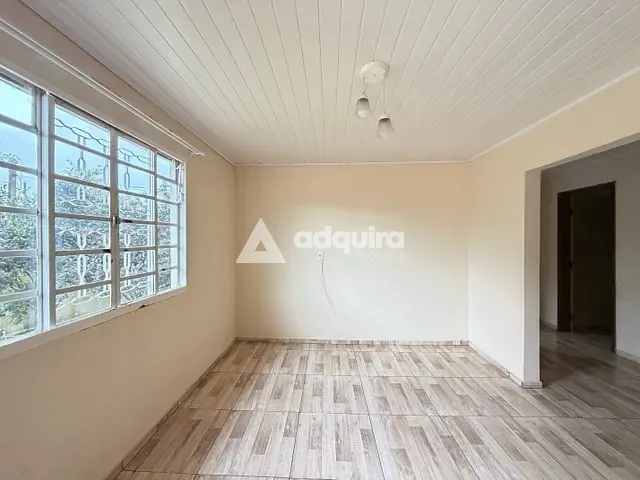 Casa 2 quartos e 2 banheiros, para alugar, no bairro Colônia Dona Luíza em Ponta Grossa