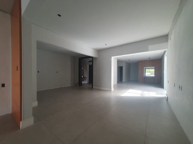 Casa com 300m², para alugar, no bairro Indianópolis em São Paulo