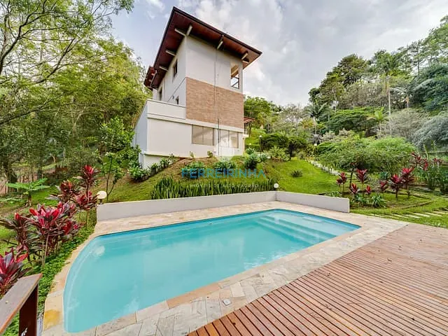 Casa com 3774m² 4 quartos e 4 banheiros, à venda, no bairro Bosque dos Eucaliptos em São José dos Campos