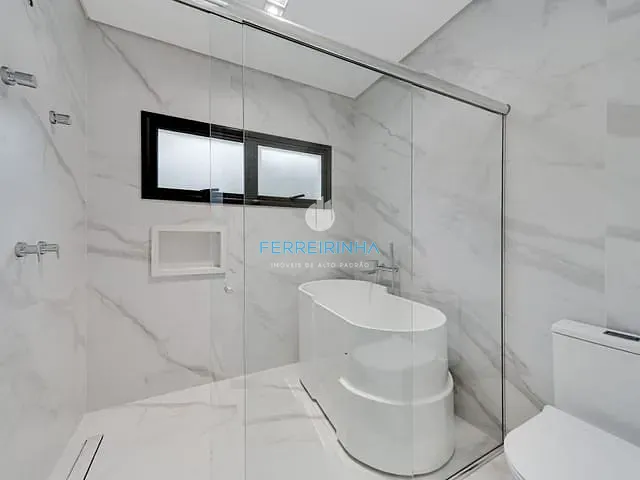 Casa com 3774m² 4 quartos e 4 banheiros, à venda, no bairro Bosque dos Eucaliptos em São José dos Campos