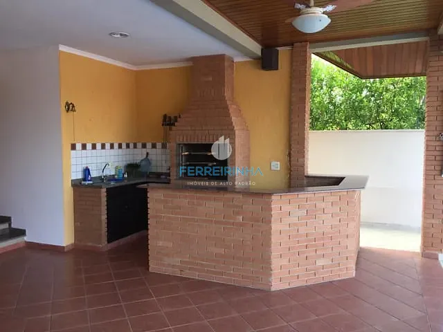 Casa com 360m², à venda, no bairro Jardim das Colinas em São José dos Campos