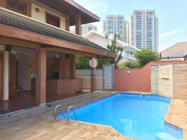 Casa com 360m², à venda, no bairro Jardim das Colinas em São José dos Campos