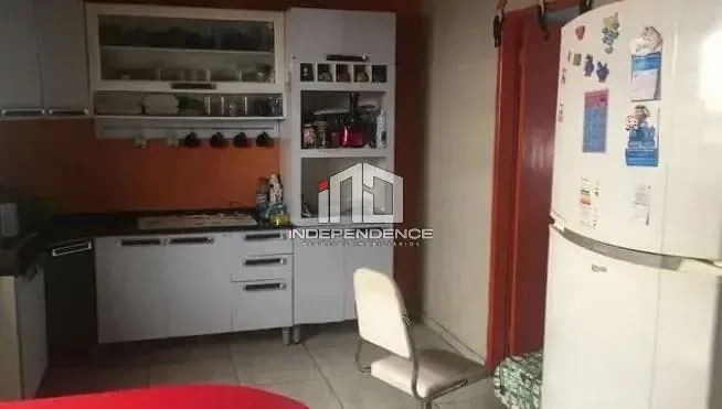 Casa, 2 quartos, 130 m² - Foto 1