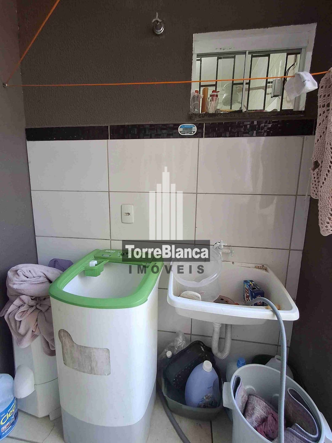 Casa à venda com 2 quartos, 60m² - Foto 12