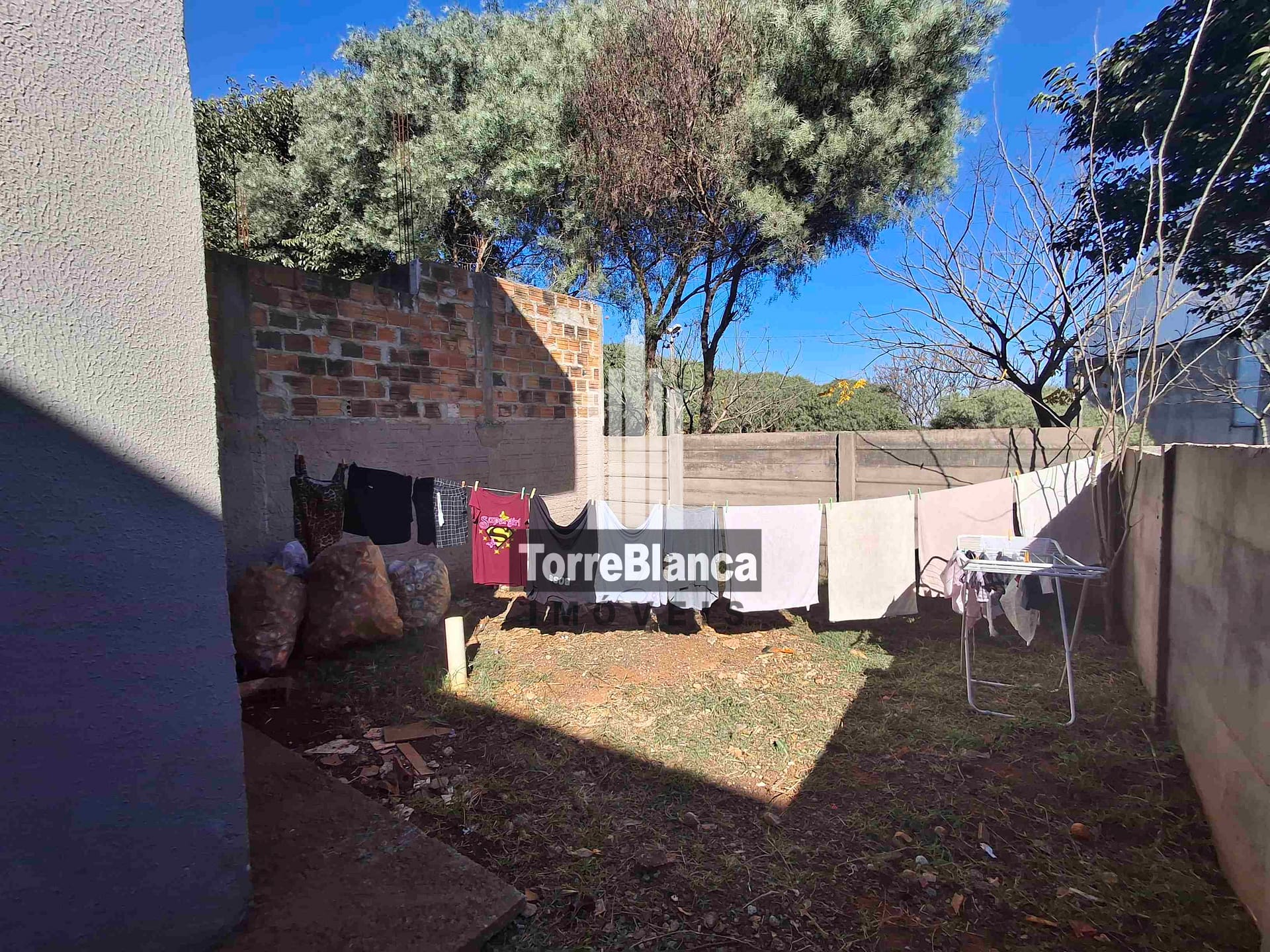 Casa à venda com 2 quartos, 60m² - Foto 14
