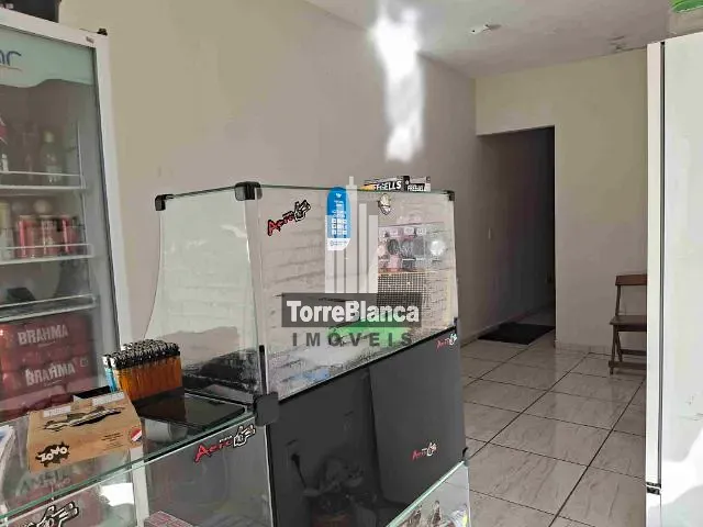 Casa com 61m² 2 quartos e 1 banheiro, à venda, no bairro Cará-Cará em Ponta Grossa