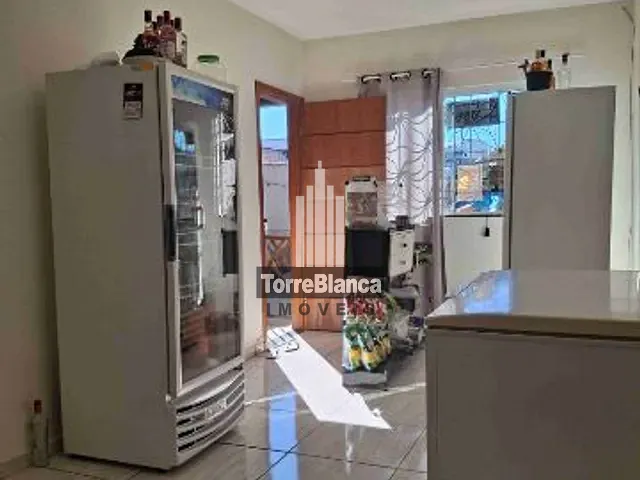 Casa com 61m² 2 quartos e 1 banheiro, à venda, no bairro Cará-Cará em Ponta Grossa