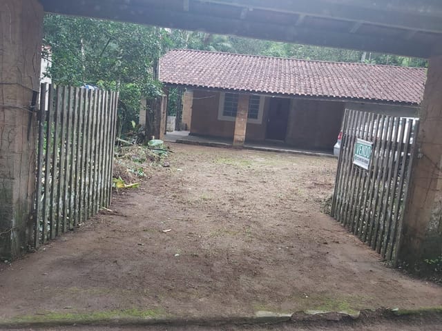 Casa com 522m² 2 quartos e 2 banheiros, à venda, no bairro Corcovado em Ubatuba