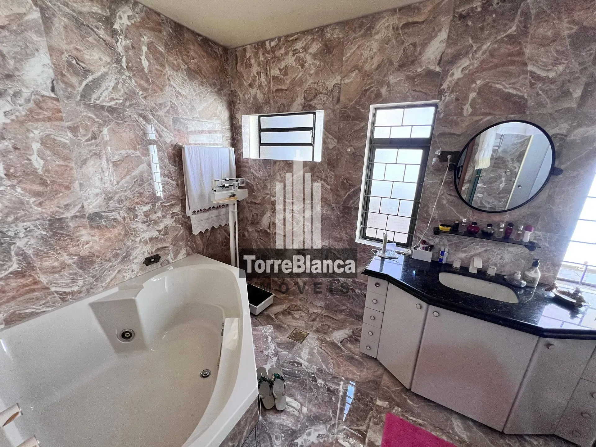 Casa, 4 quartos, 280 m² - Foto 23