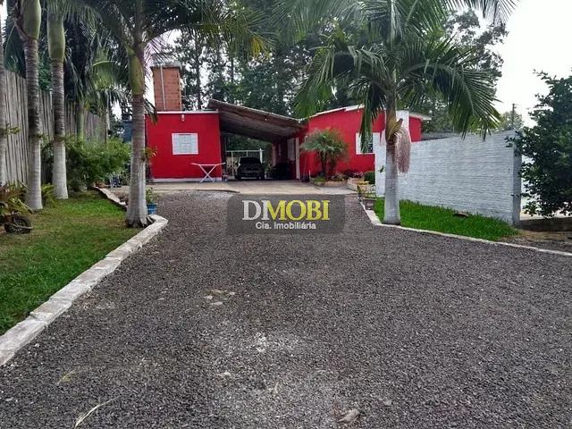 Casa com 768m² 2 quartos e 3 banheiros, à venda, no bairro Santa Cruz em Gravataí
