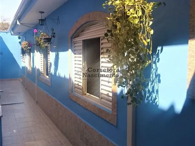 Casa com 152m² 3 quartos e 2 banheiros, à venda, no bairro Jardim Siesta em Jacareí