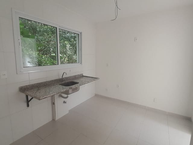 Casa com 213m² 4 quartos e 5 banheiros, à venda, no bairro Jardim da Glória em Cotia