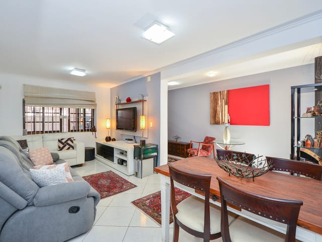 Foto do Casa - Casa à venda com 117m², 3 Quartos, 1 suíte, 3 Banheiros sendo 1 lavabo, 2 vagas, próximo da avenida Vereador João de Luca no Jardim Prudência, São Paulo, SP | Paulista Imóveis