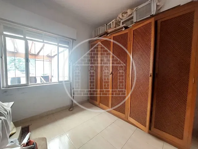 Casa com 302m² 3 quartos e 2 banheiros, à venda, no bairro Socorro em São Paulo
