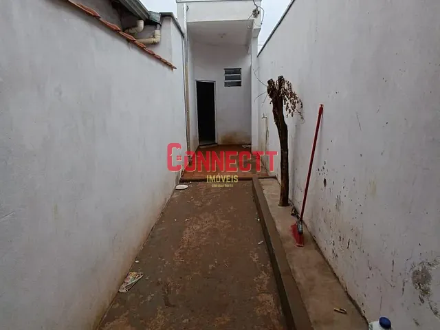 Casa com 200m² 4 quartos e 2 banheiros, à venda, no bairro Quintino Facci II em Ribeirão Preto