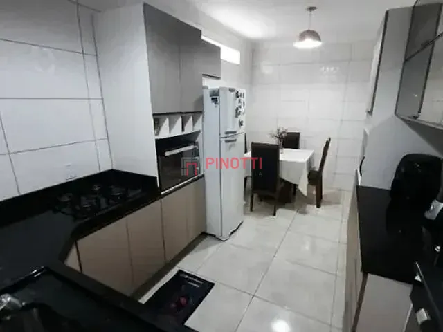 Casa 3 quartos e 2 banheiros, à venda, no bairro Santa Terezinha em São Bernardo do Campo