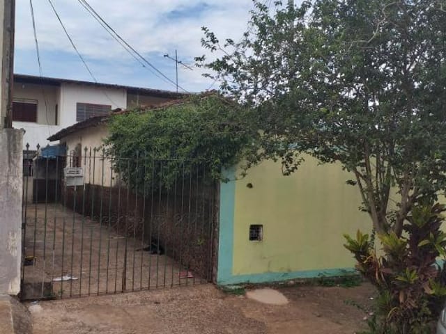 Foto do Casa - Casa com 2 dormitórios à venda, 220 m² por R$ 220.000,00 - Conjunto Guanabara - Uberaba/MG | ZUCATO IMOBILIARIA LTDA