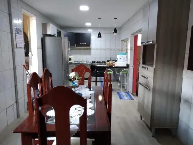 Casa com 250m² 4 quartos e 3 banheiros, à venda, no bairro Jardim Sonia Maria em Taubaté