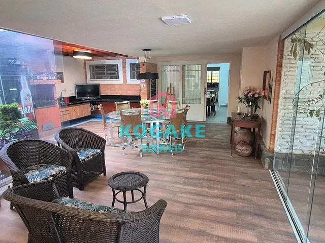 Casa com 900m² 5 quartos e 5 banheiros, à venda, no bairro Jardim Nova América em São José dos Campos