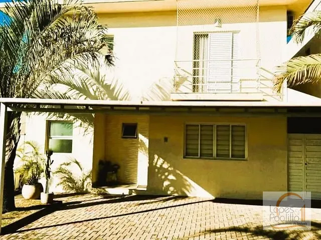 Casa com 251m² 3 quartos e 3 banheiros, à venda, no bairro Jardim das Flores em Atibaia