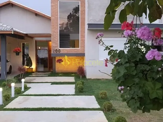 Casa com 835m² 3 quartos e 4 banheiros, à venda, no bairro Chácara São Félix em Taubaté
