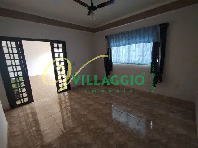 Casa com 240m² 3 quartos e 2 banheiros, à venda, no bairro Vila Gasbarro em São José do Rio Preto