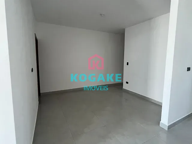 Casa com 209m² 3 quartos e 2 banheiros, à venda, no bairro Recanto dos Eucaliptos em São José dos Campos