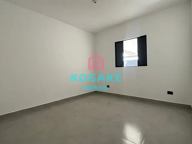 Casa com 209m² 3 quartos e 2 banheiros, à venda, no bairro Recanto dos Eucaliptos em São José dos Campos