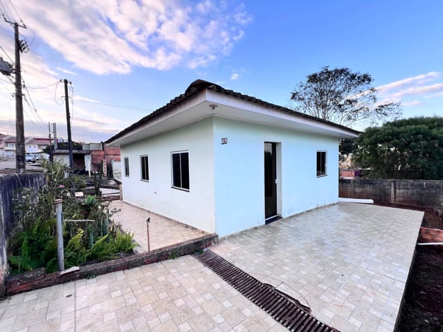 Casa à Venda, 2 quartos, Vaga de garagem, 70 m², Oficinas.