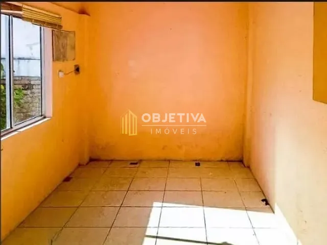 Casa 2 quartos e 3 banheiros, para alugar, no bairro Menino Deus em Porto Alegre