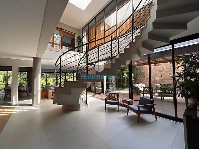 Casa com 748m² 4 quartos e 5 banheiros, à venda, no bairro Condomínio Reserva do Paratehy em São José dos Campos