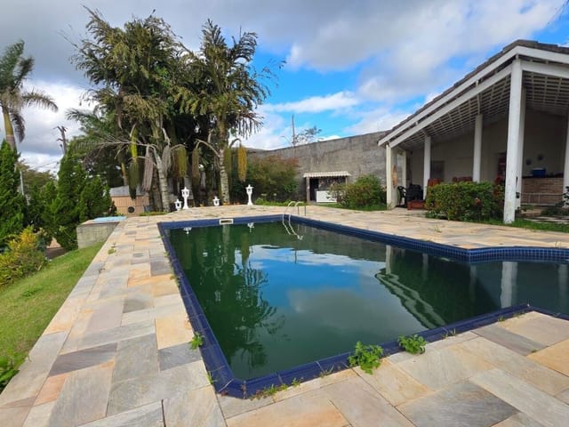 Casa com 1555m² 3 quartos e 4 banheiros, à venda, no bairro Portal Roselândia em Cotia