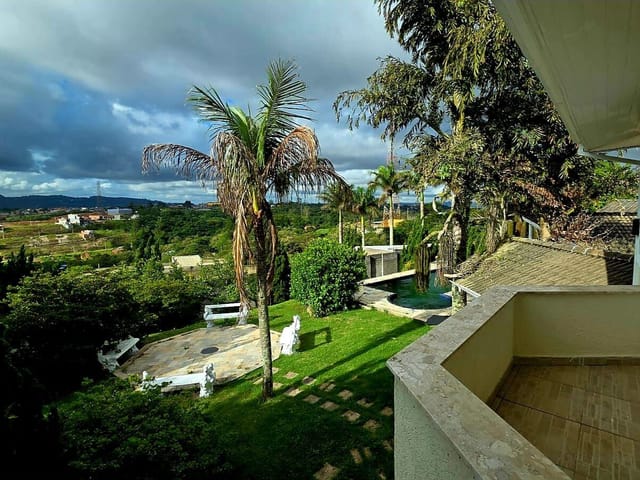 Casa com 1555m² 3 quartos e 4 banheiros, à venda, no bairro Portal Roselândia em Cotia