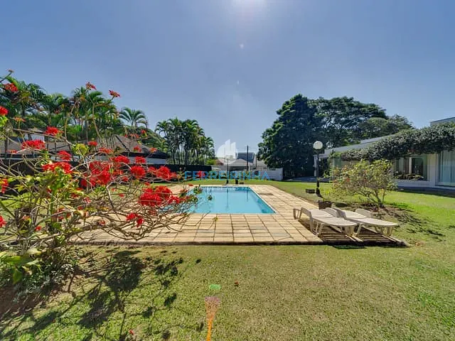 Casa com 2000m² 3 quartos e 3 banheiros, à venda, no bairro Quinta das Flores em São José dos Campos