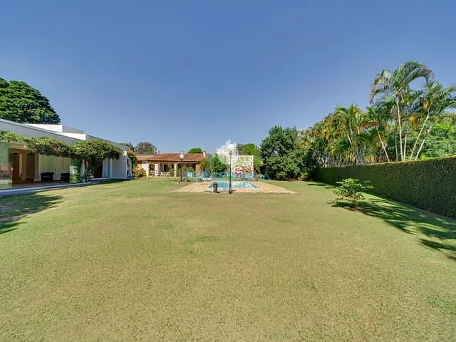 Casa com 2000m² 3 quartos e 3 banheiros, à venda, no bairro Quinta das Flores em São José dos Campos