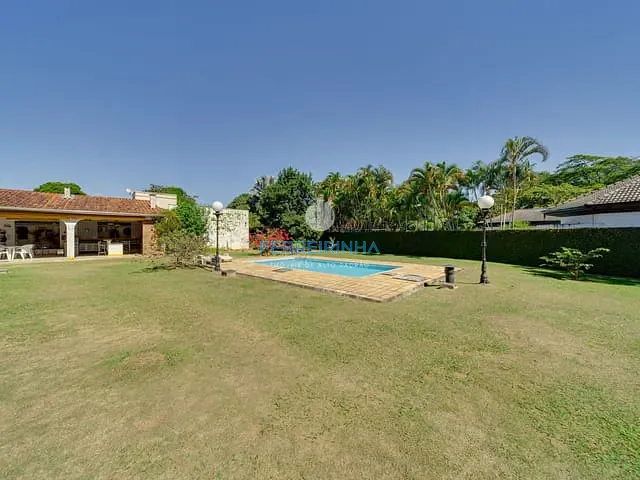 Casa com 2000m² 3 quartos e 3 banheiros, à venda, no bairro Quinta das Flores em São José dos Campos