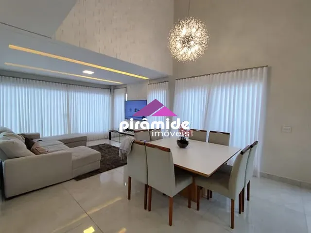 Casa com 252m² 3 quartos e 5 banheiros, à venda, no bairro Condomínio Residencial Mantiqueira em São José dos Campos