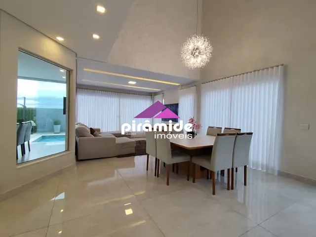 Casa com 252m² 3 quartos e 5 banheiros, à venda, no bairro Condomínio Residencial Mantiqueira em São José dos Campos